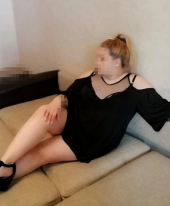 Алена, 20 лет, 2 размер груди